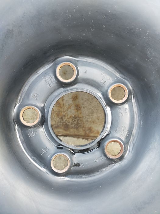 Продам диск с резиной R15