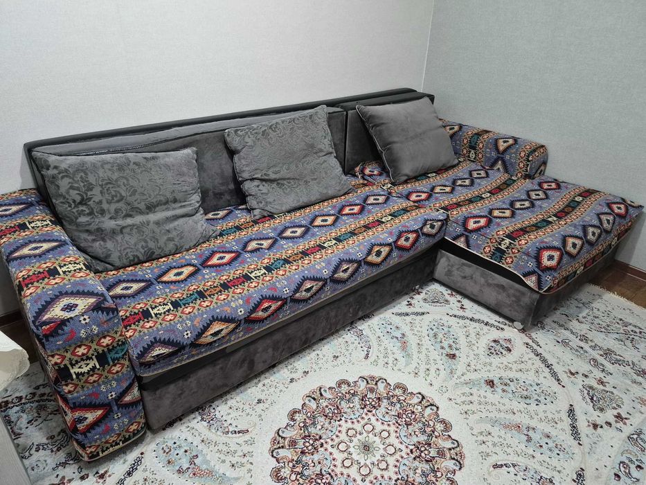 Диван для гостиной