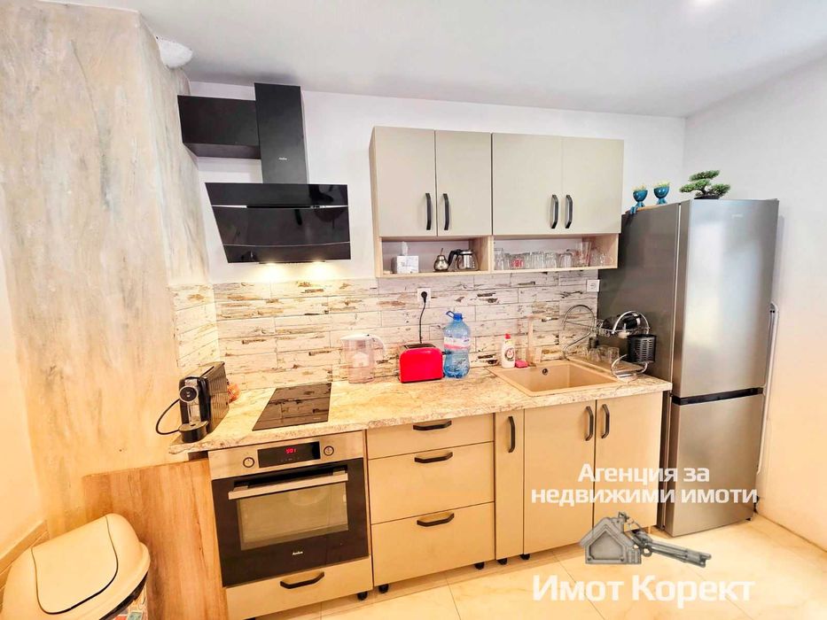 Имот Корект продава 2- Стаен със собствена земя 37 м2