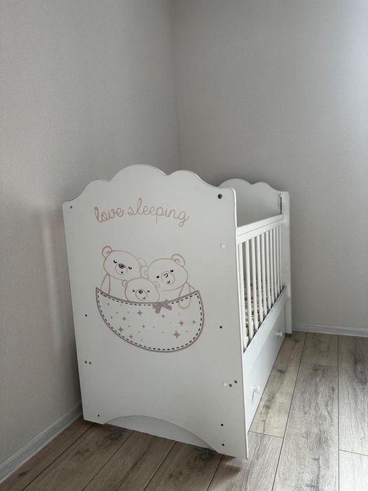 Продам детскую кроватку