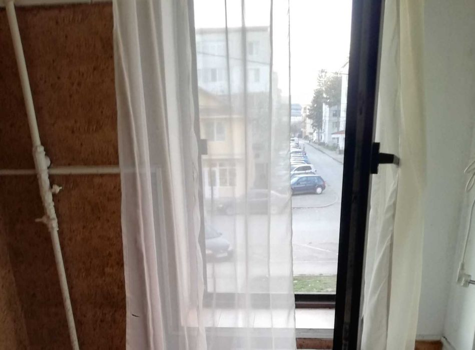 apartament 3 camere de vanzare