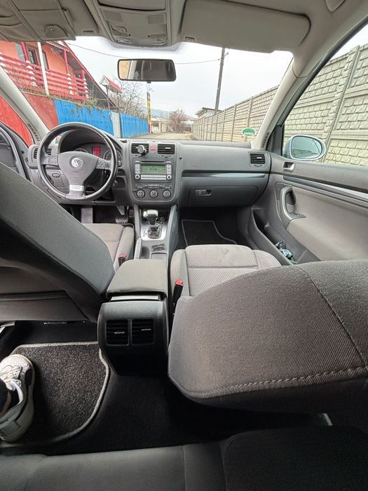Golf 5 GT 2.0  170 cp, an 2006, cutie automata. Preț negociabil