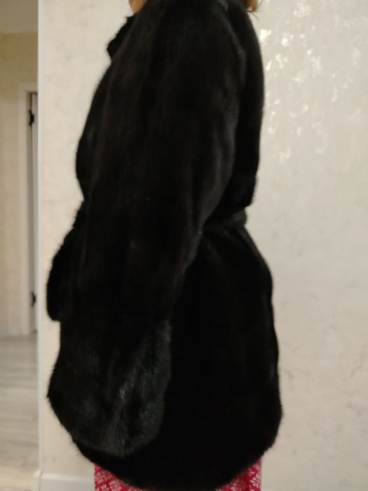 Продам норковую шубу