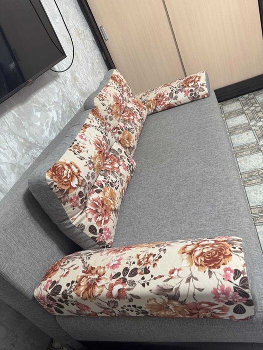 Диван в хорошем состоянии