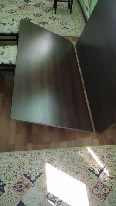 С т о л  сатылады