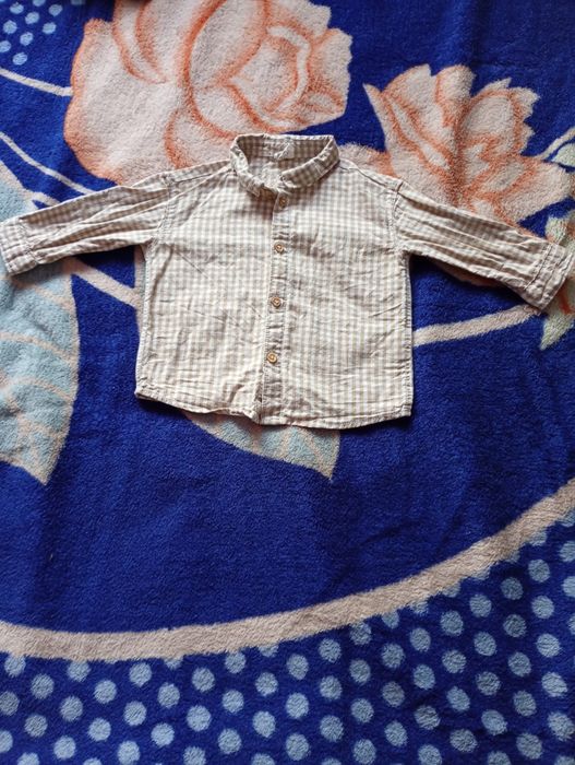 De vînzare lot cămăși băiat ,cu mîneca scurta 1 și 2 cu mineca lunga