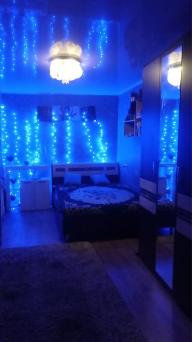 Продам спальный гарнитур