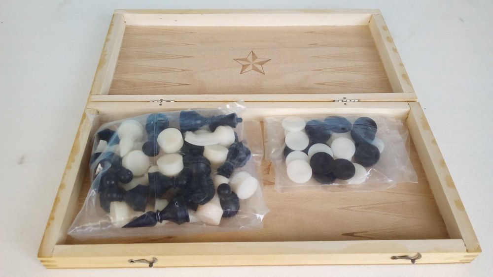 масички за напитки пейки табуретки и др. от бор.