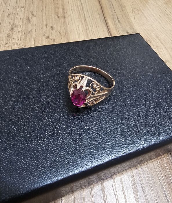 Золотое кольцо с рубином СССР, 583 проба