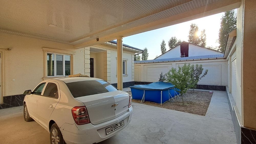 СРОЧНО нарх тушди Уй сотилади, 6 сотих 4 хона срочно  нарх тушди