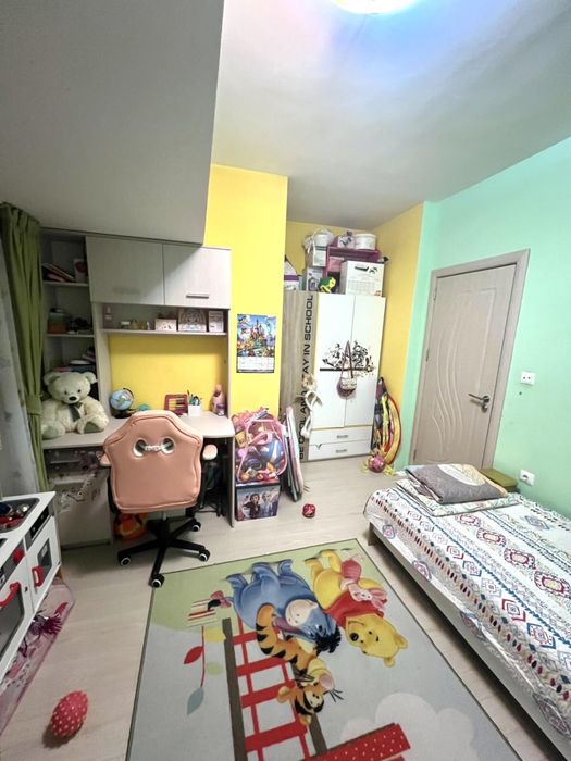 Обзаведено жилище с 3 спални и гараж