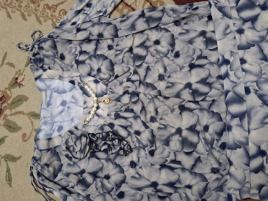 Продаются женские платья