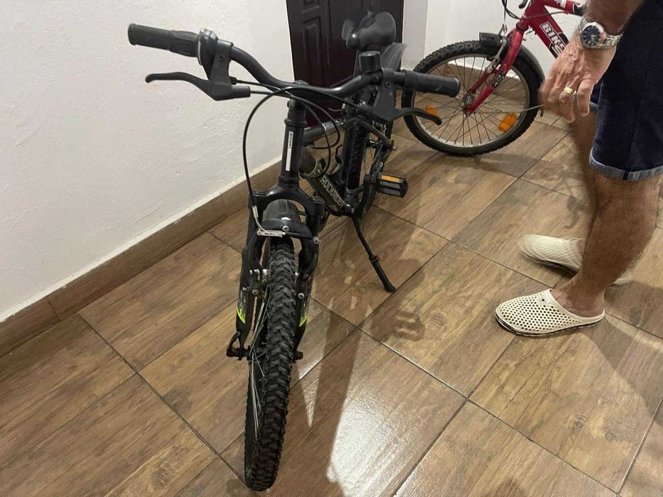 Bicicleta pt copi 9-11 ani