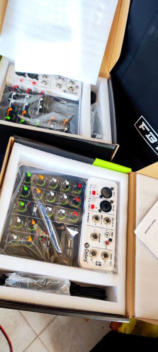 Boxe monitoare Studio claritate profesionala .Qsc 450 wați adus de afa