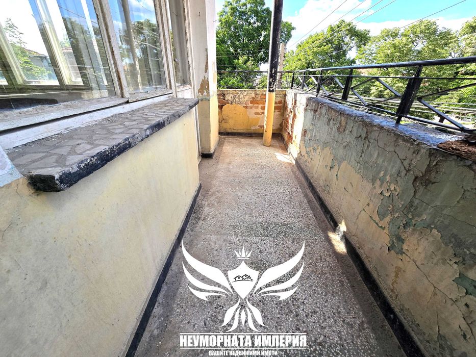 Дава се под наем Четиристаен апартамент в Асеновград - 122 кв.м за 258 € - Снимка #3