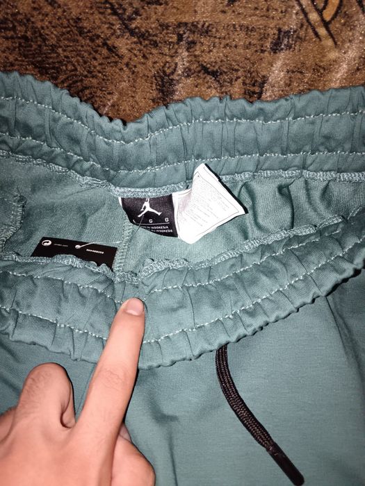 Pantaloni Jordan verde închis