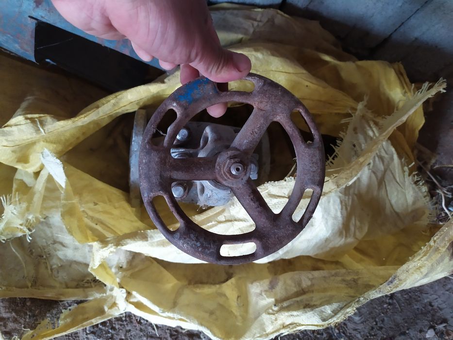 Кран компенсатор водяной