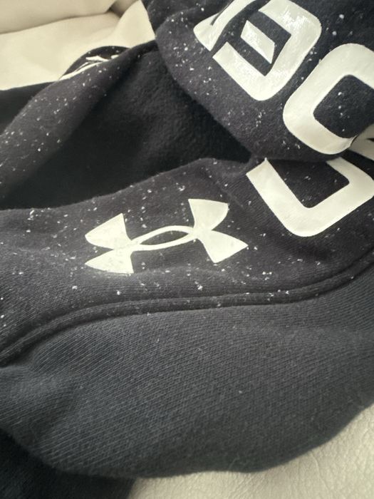 Vesta si hanorac under armour