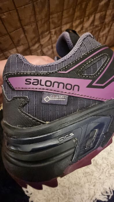 Adidasi SALOMON Goretex marimea 39 și 1/3
