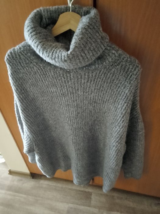 Пуховик мужской удлинённый и пуховик белый