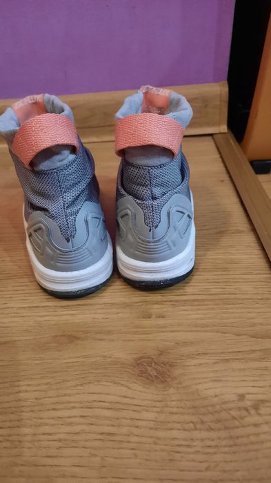 Топли ботушки адидас