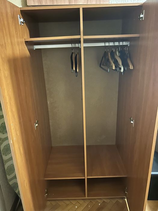 Ракла/нощни шкафчета/гардероб/тв