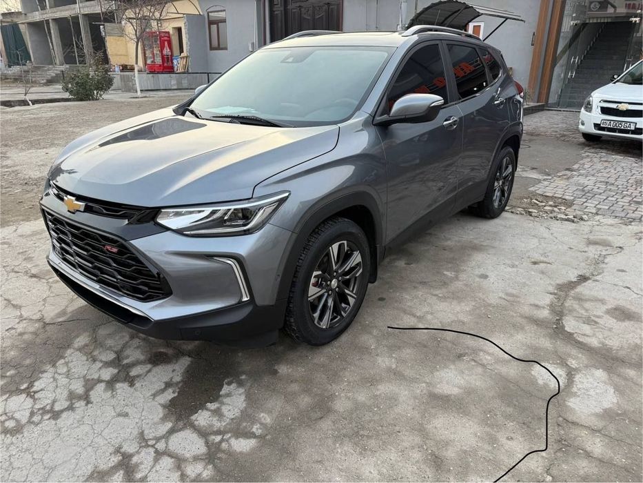 Трекер премьер 2023 йил пропанда сотилади