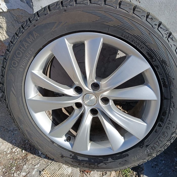Vând set jante Tesla X