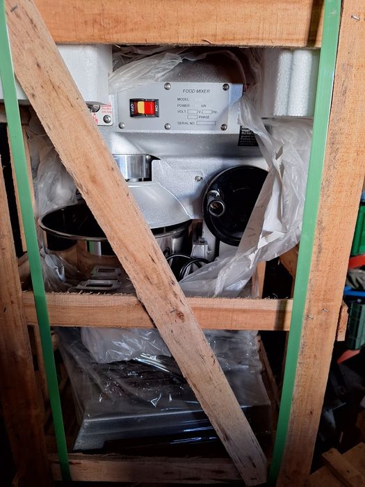 Планетарен миксер- 10,15,20,30литра.Планетарни миксери