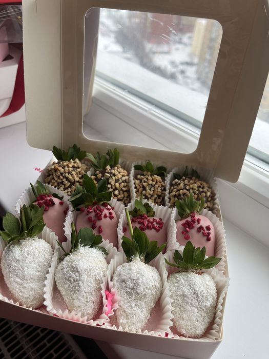 Клубника в шоколаде Астана