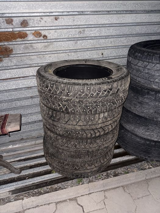 Резина в отличном состоянии !
