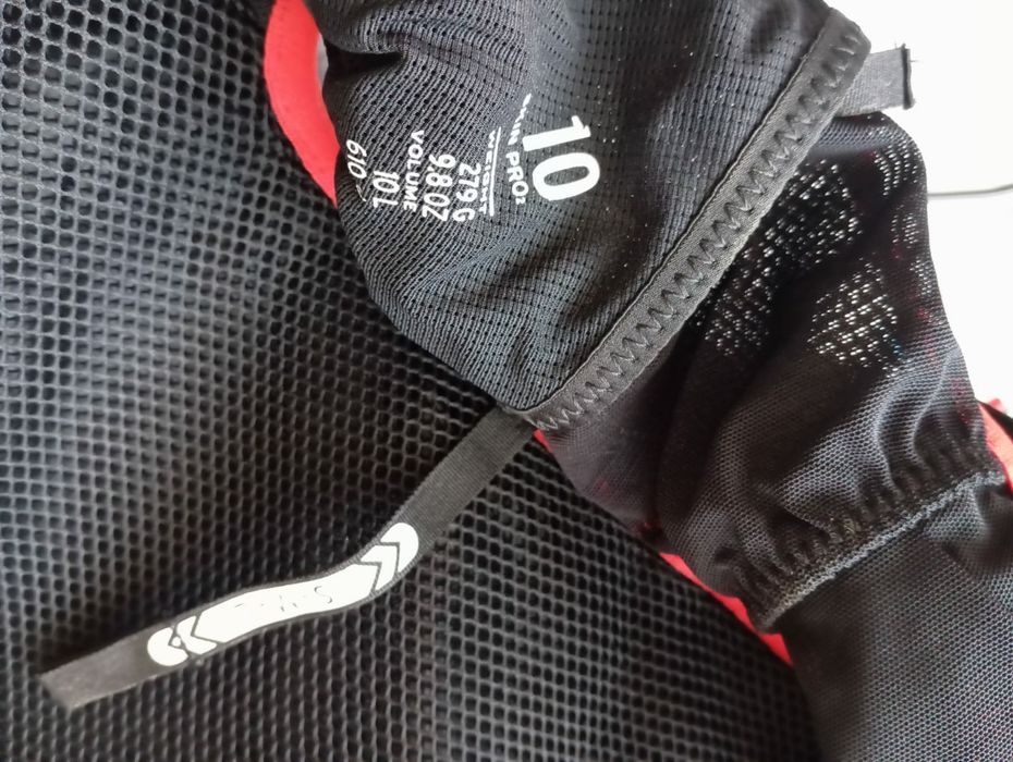 Rucsac Solomon Skin pro 10 pt mers pe bicicleta