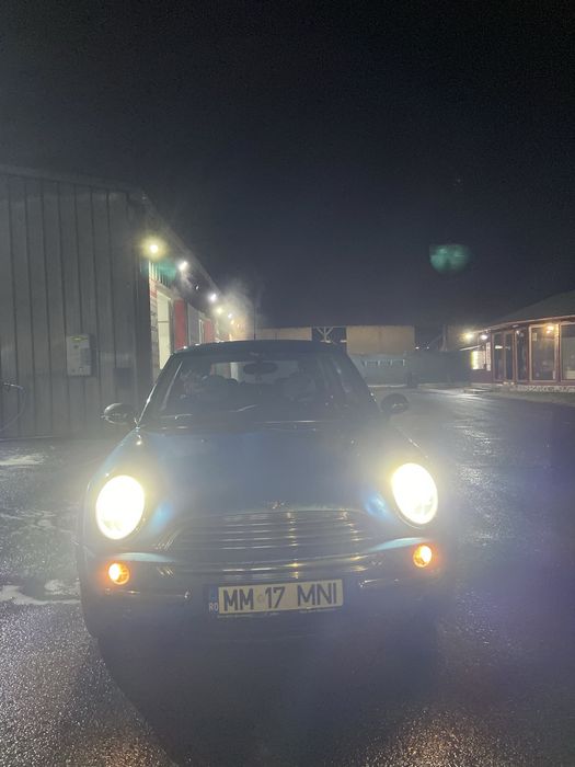 Mini Cooper One R50