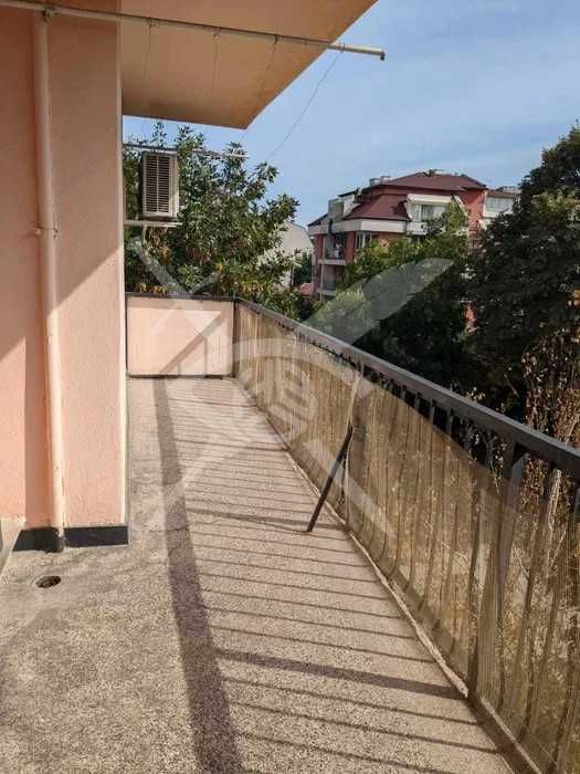 Продава се Многостаен апартамент в Пловдив, Кючук Париж - 100 кв.м за 2124 €/кв.м - Снимка #12