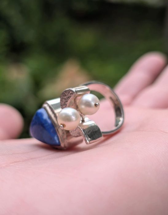 Vechi inel masiv din argint de 925,cu lapis lazuli si doua perle