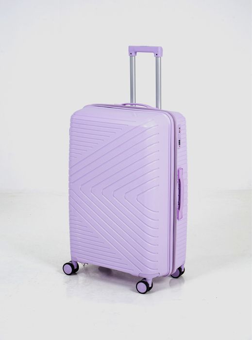 Продам чемодан, лавандовый цвет, новый