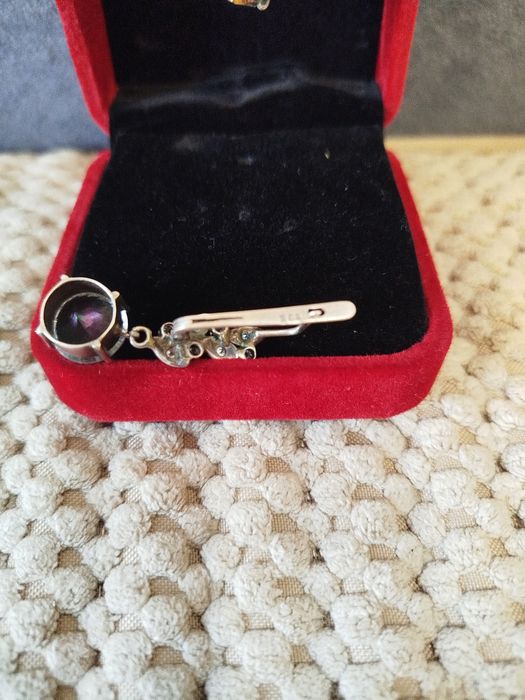 Продам серьги серебро