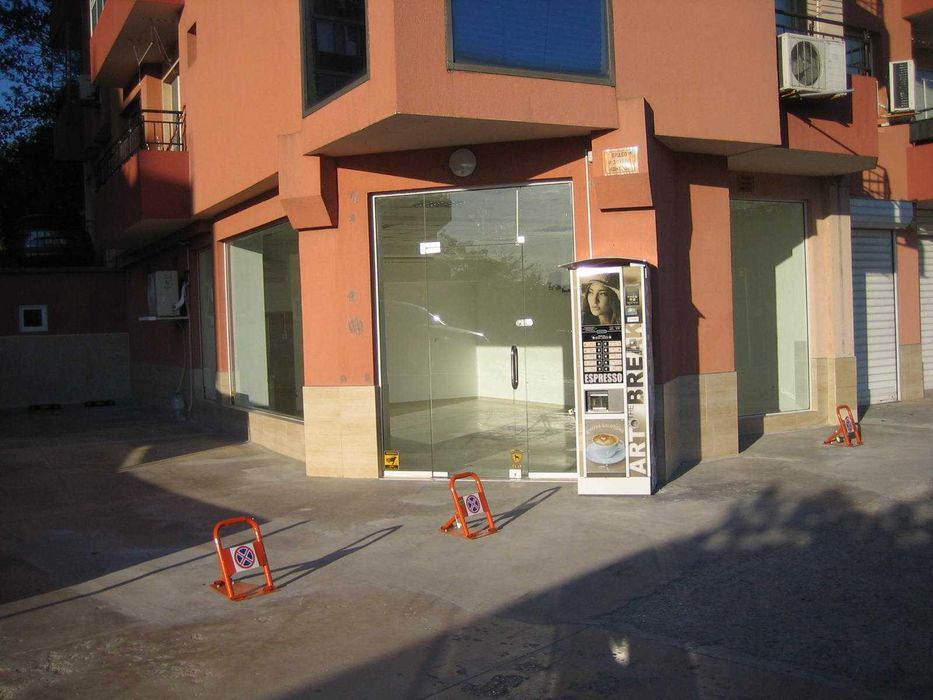 Дава се под наем Гараж / Паркомясто в Варна, Владислав Варненчик - 80 кв.м за 255 € - Снимка #2