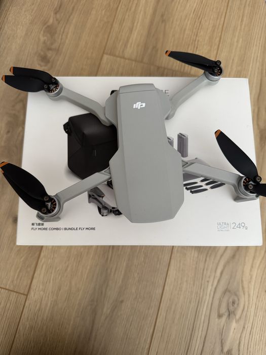 Дрон DJI mini 2 se fly more combo ГАРАНЦИЯ