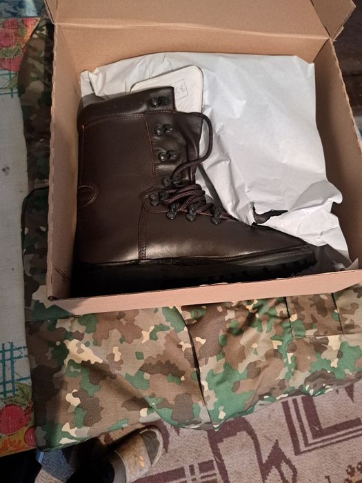 Bocanci armată mărimea 26,5