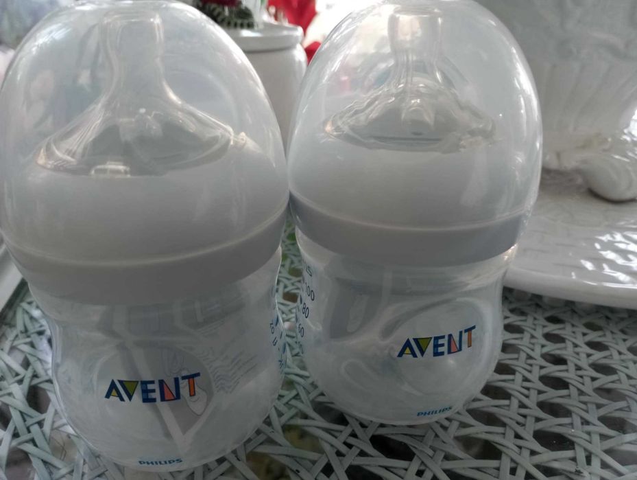 Продавам бебешки шишета AVENT Philips