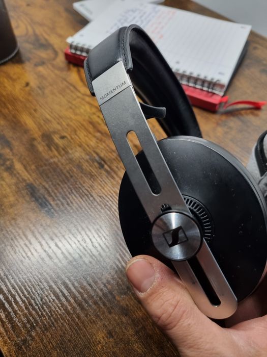 Sennheiser momentum 3