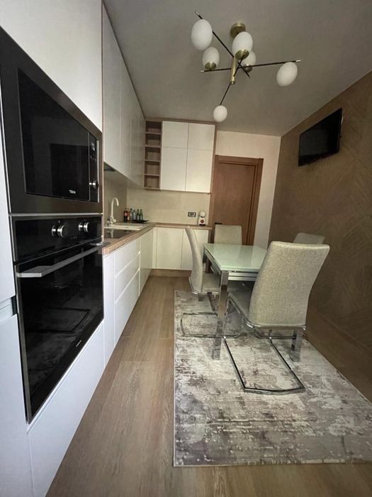 Casă de lux de în Buzău, 3 camere, mobilata premium, sauna, executivi