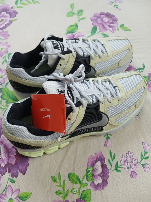 NIKE VOMERO бренд красовки привезли из Кореи  супер качество