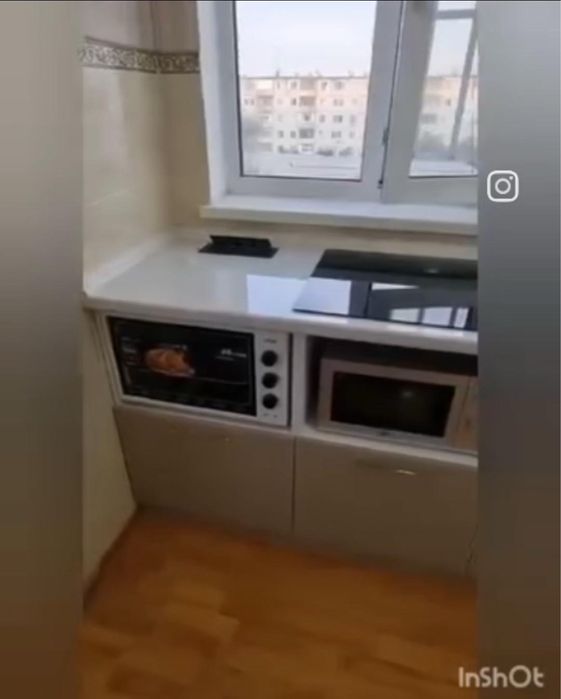 Продам встроенный кухонный гарнитур.