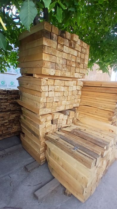 Taxta mahsulotlarimiza bor 10×10 brus, 8×5 bobldoq, 14×3.5 bobldoq