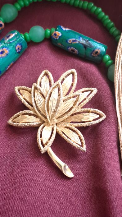 Колекционерска брошка Avon от 70-те