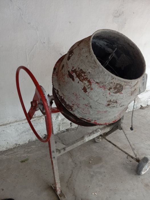 Бетоныймешалка..