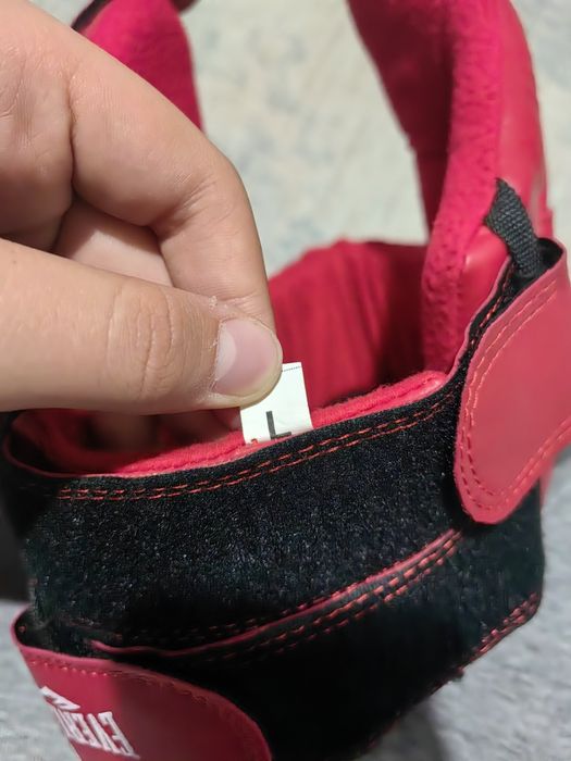 Продам шлем Everlast