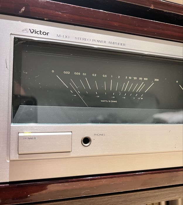 Усилитель Victor